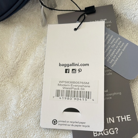 Baggallini Modern Waist Pack Sling - Picture 10 of 10